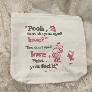 New Winnie the Pooh saying zipper bag